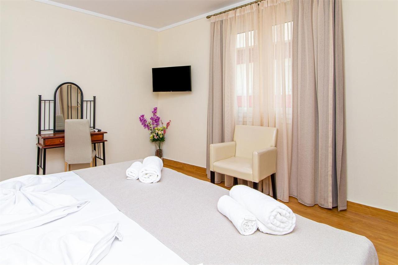Dermatas Residence Heraklion City Center Extérieur photo