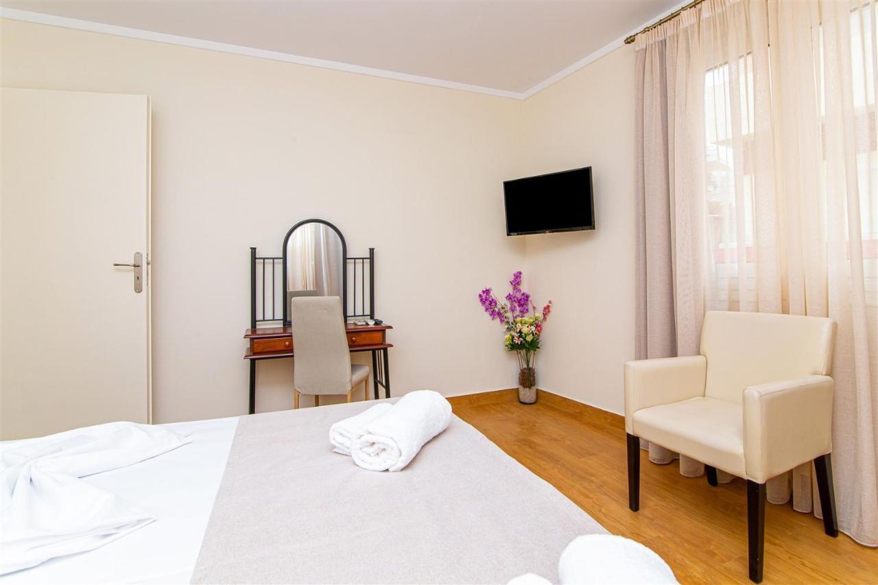 Dermatas Residence Heraklion City Center Extérieur photo